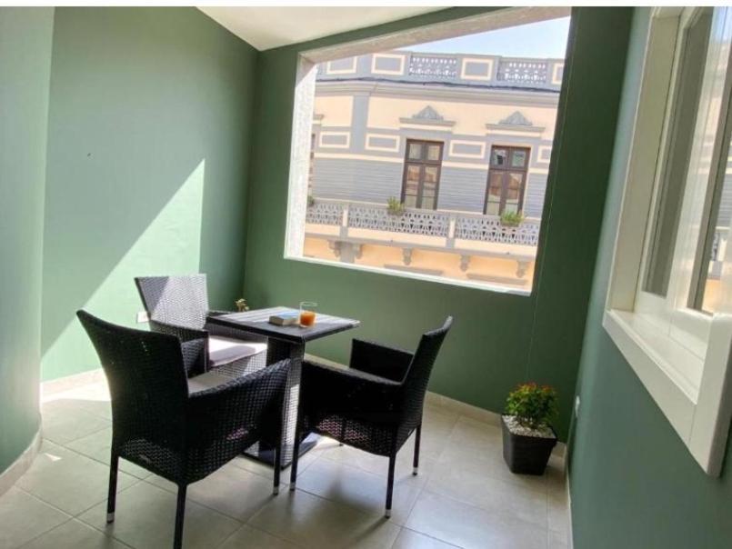 אינחניו El Puente Holiday Home I- Airport 8,1K מראה חיצוני תמונה