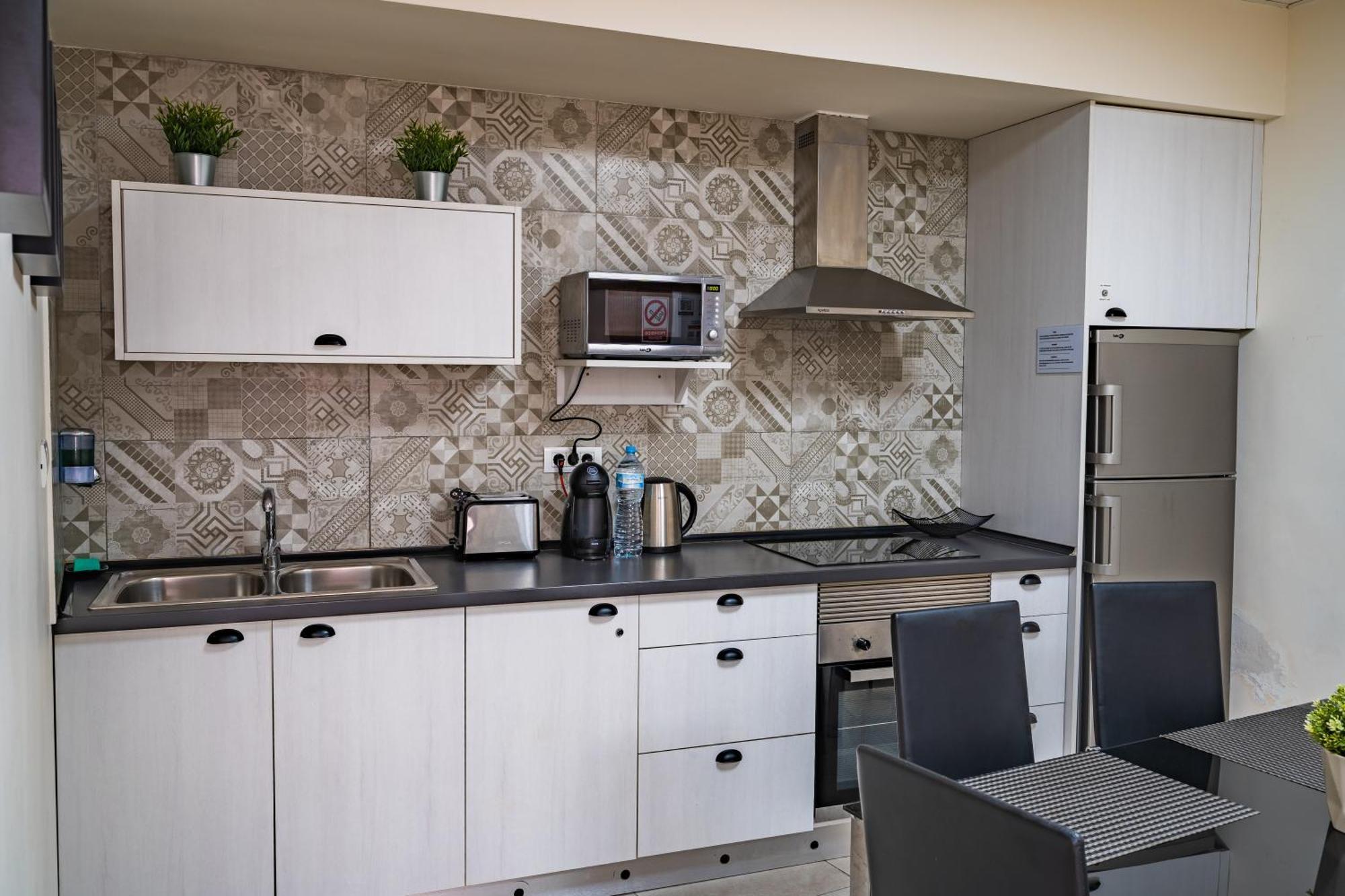 אינחניו El Puente Holiday Home I- Airport 8,1K מראה חיצוני תמונה