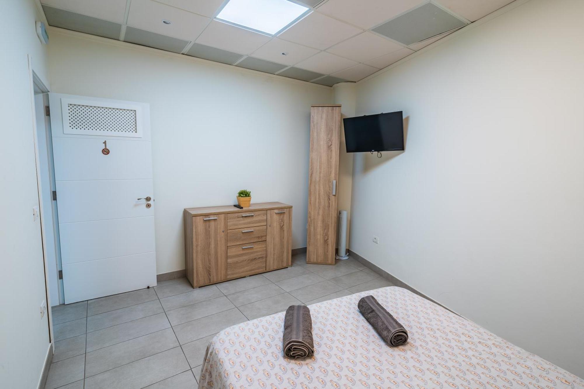 אינחניו El Puente Holiday Home I- Airport 8,1K מראה חיצוני תמונה