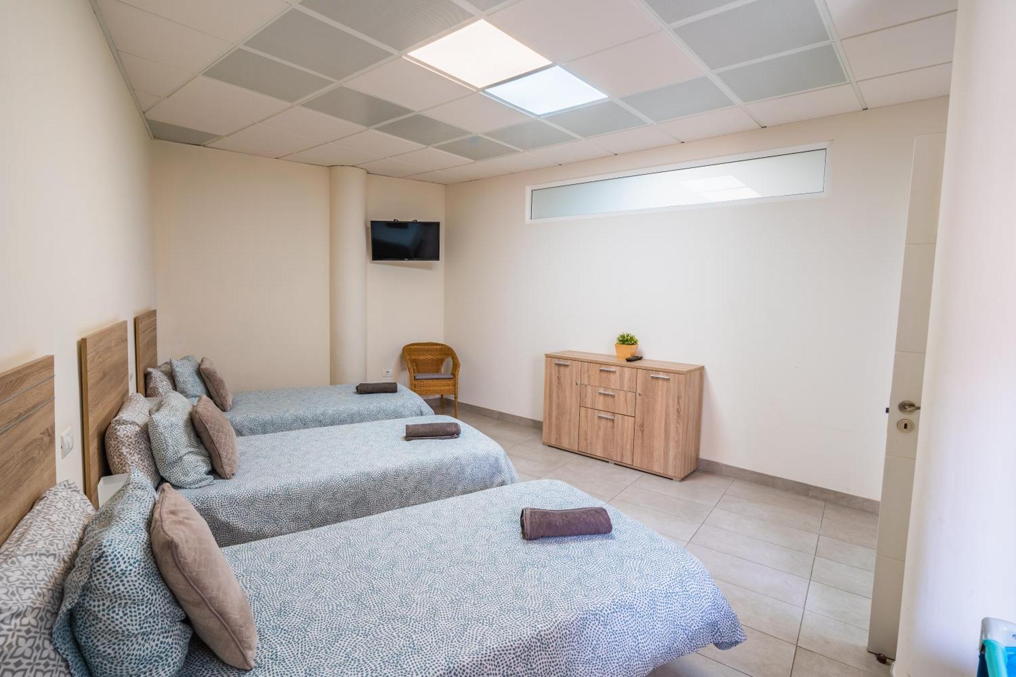אינחניו El Puente Holiday Home I- Airport 8,1K מראה חיצוני תמונה